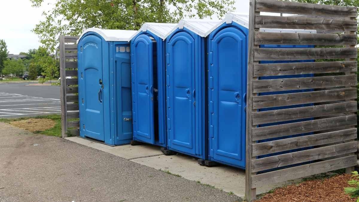 Porta Potty Rental Pros - Affordable Porta Potty Solutions in Palmer, NE, 68864
